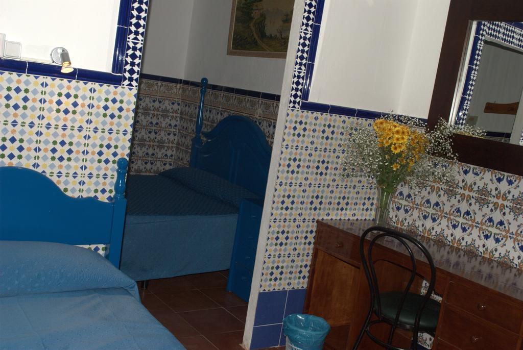 Pension Santa Maria La Blanca Sevilla Exterior foto